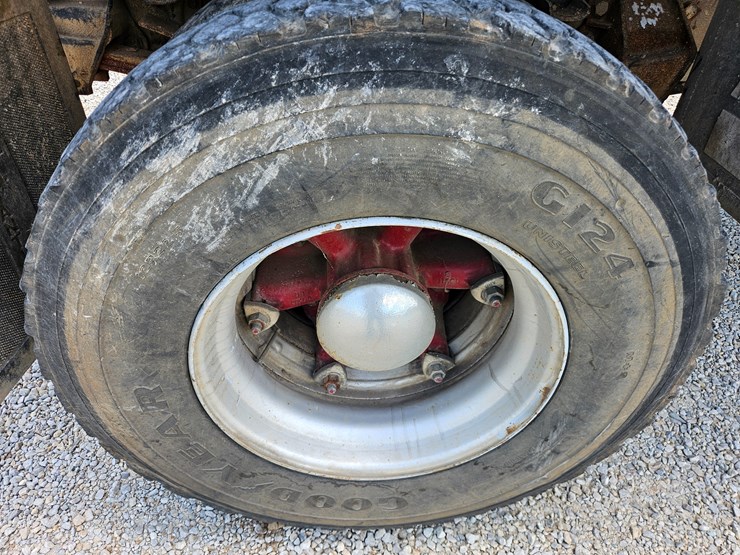 1993-ford-f800-image-63