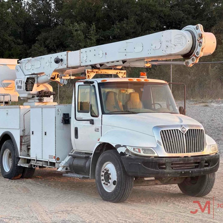 2006 INTERNATIONAL DURASTAR 4300