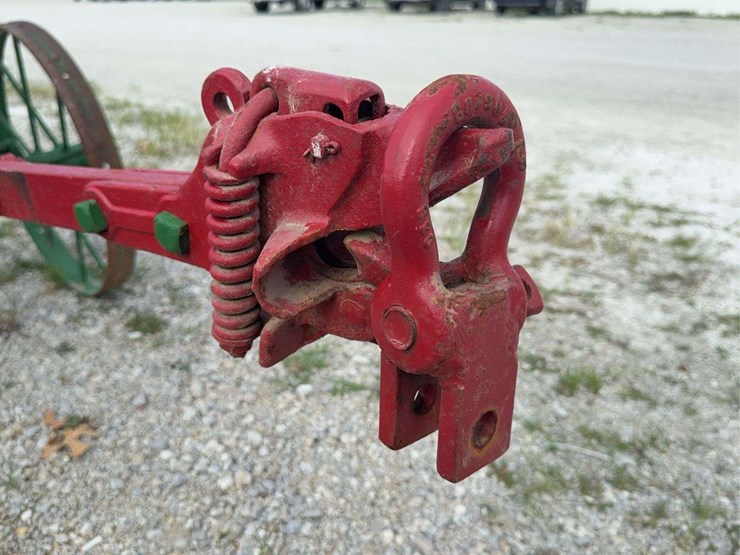 oliver-two-bottom-plow-image-8