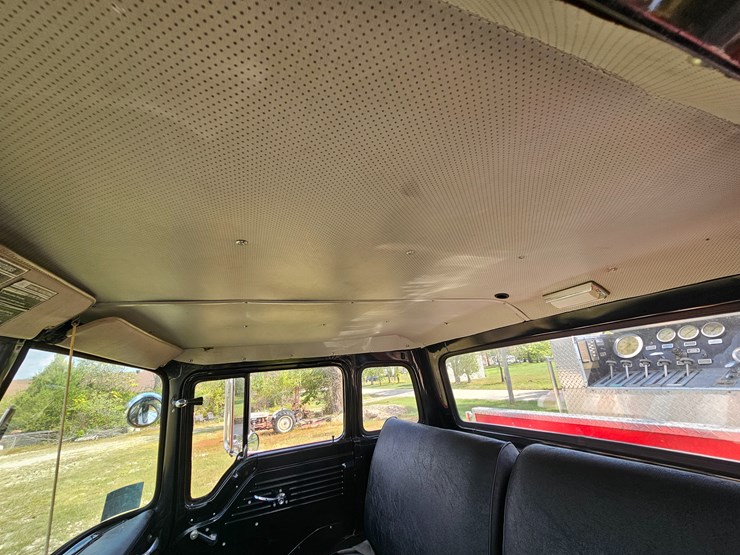 1983-ford-c800-image-47