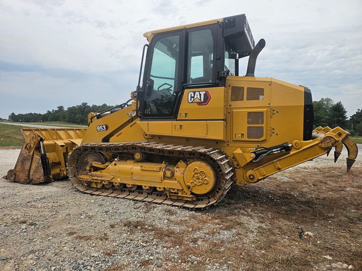 2023-caterpillar-953-image-8