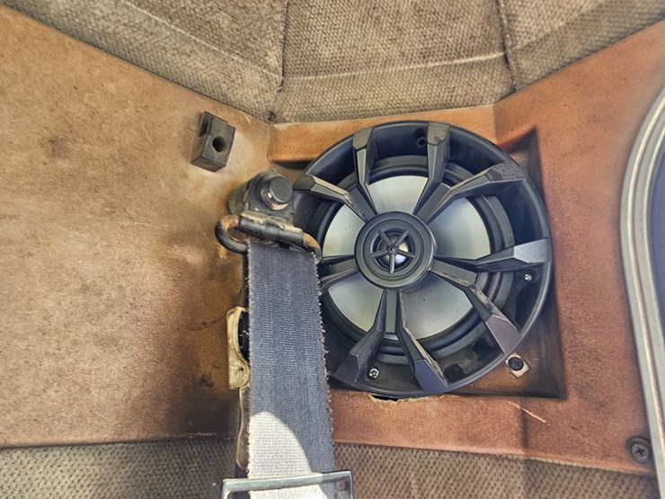 1989-peterbilt-379-image-87