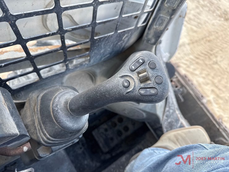 2019-bobcat-s570-image-9
