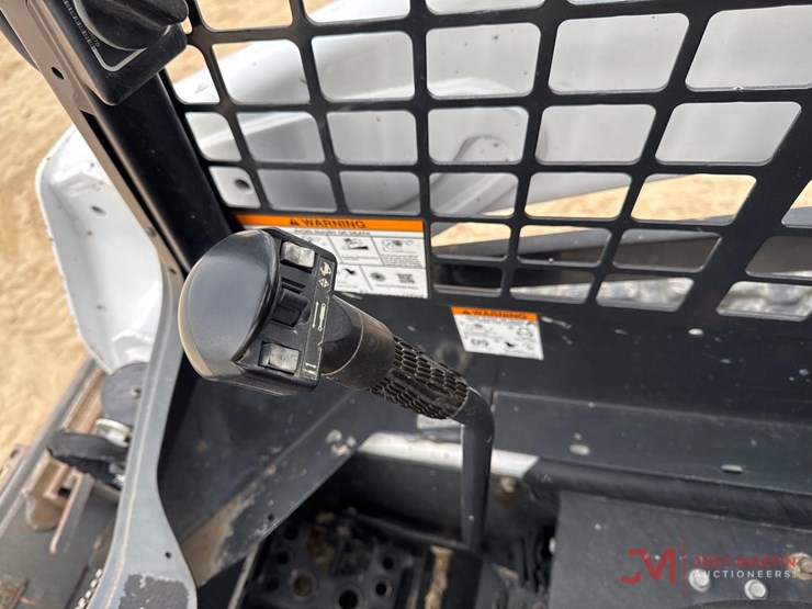 2019-bobcat-t595-image-16