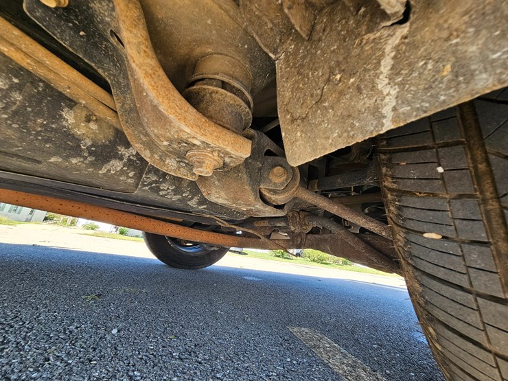 2017-ford-explorer-image-66