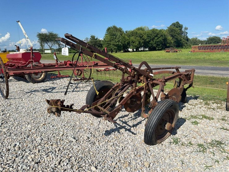 2-bottom-trip-plow-image-6