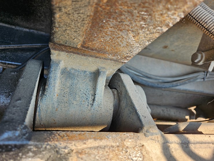 2006-sterling-l9500-image-43