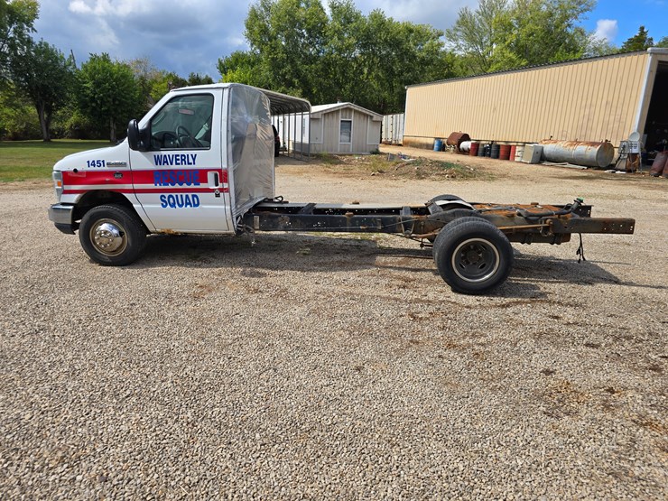 2008-ford-e450-image-8