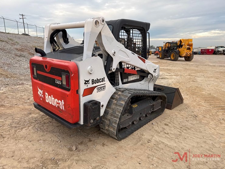 2019-bobcat-t595-image-2