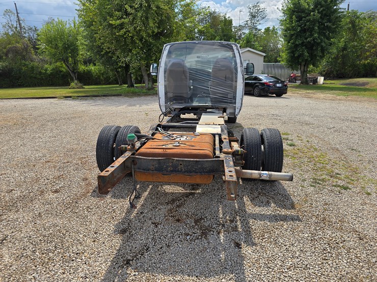 2008-ford-e450-image-15
