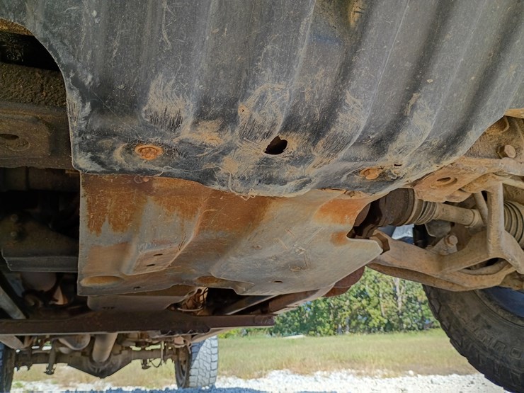 2003-chevrolet-silverado-image-26