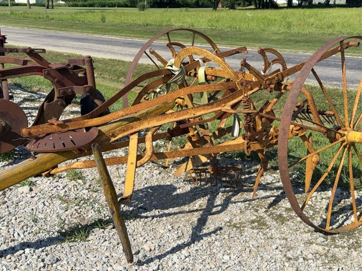 horse-drawn-cultivator-image-2