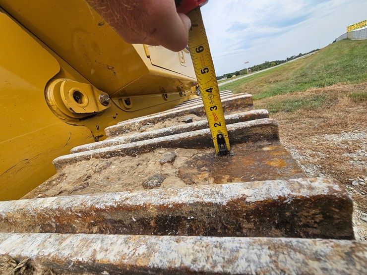 2023-caterpillar-953-image-80