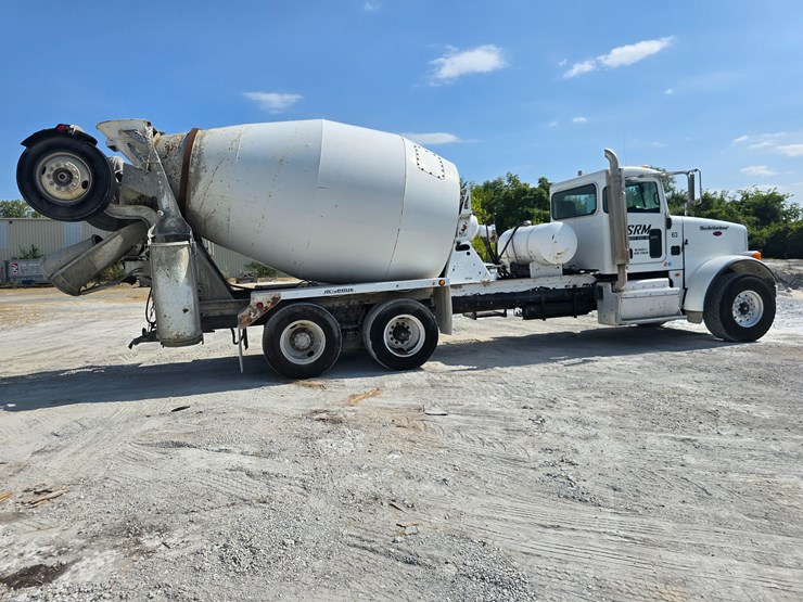 2014-peterbilt-365-image-34