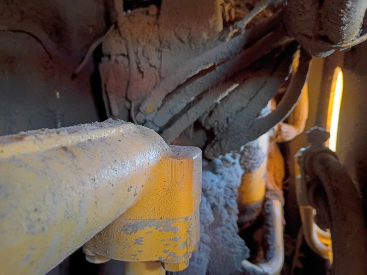 2002-caterpillar-953c-image-134