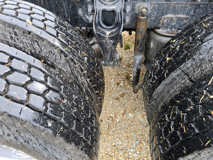 1999-international-9400-image-101