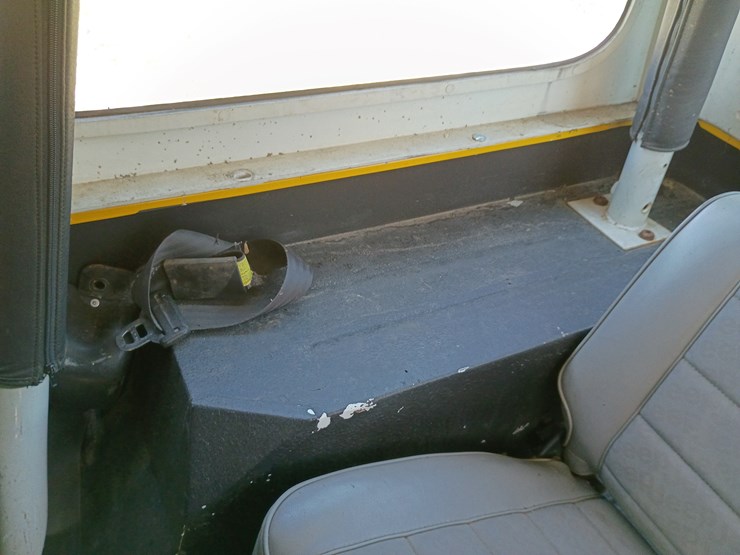 1995-jeep-wrangler-image-50