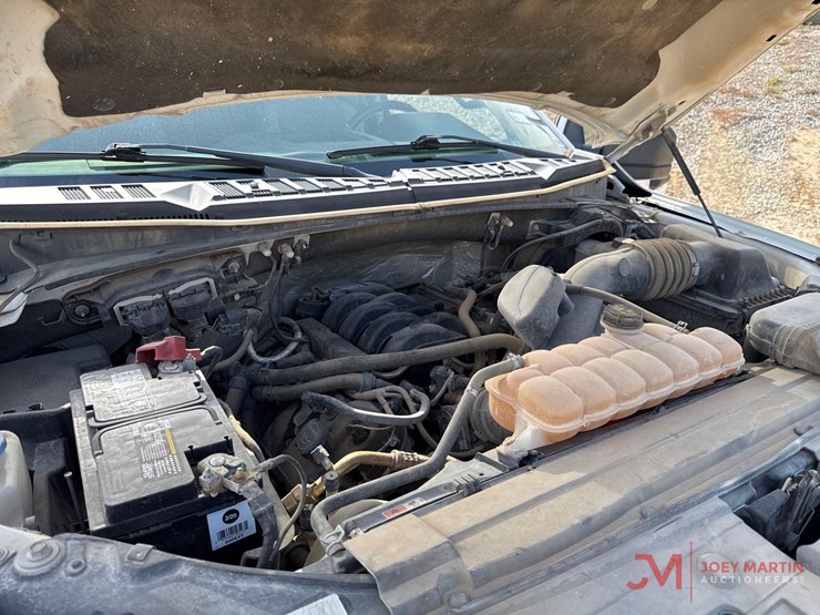 2016-ford-f150-xl-image-12