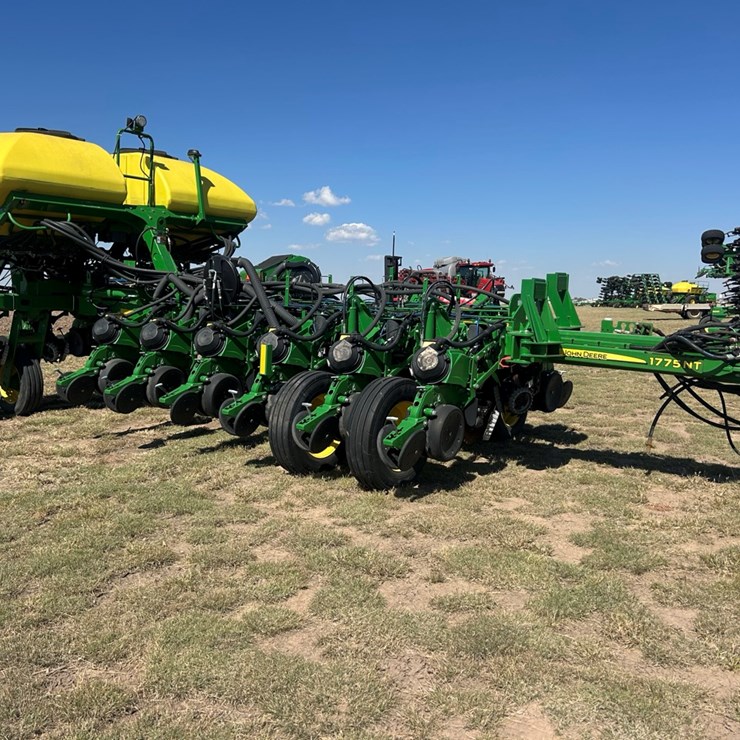 2021 JOHN DEERE 1775NT
