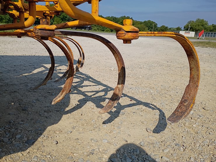 1972-ford-tractor-image-39