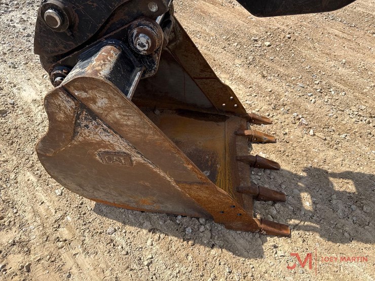2019-caterpillar-310-image-9