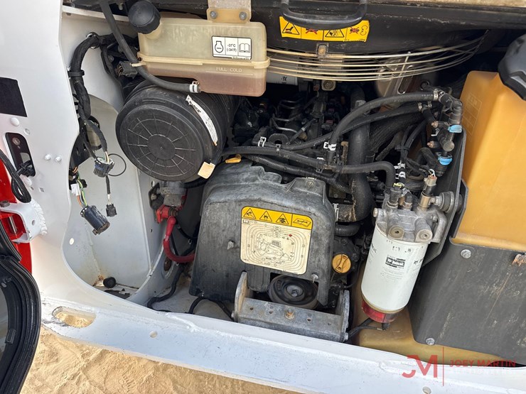2020-bobcat-s76-image-12