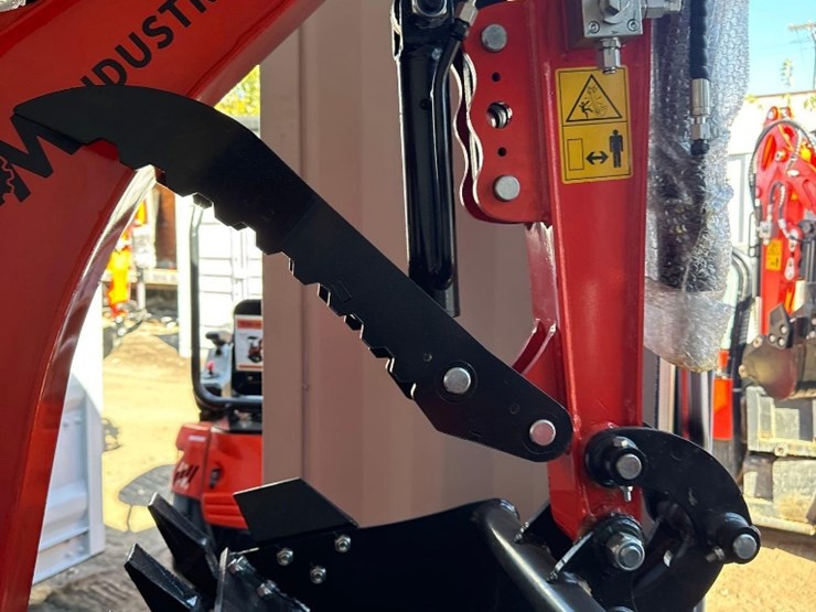 new-tpm-industrial-co-mini-excavator-model-tpm-16-image-5