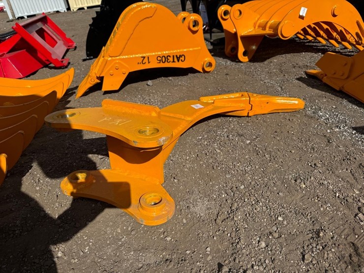 caterpillar-305-image-2