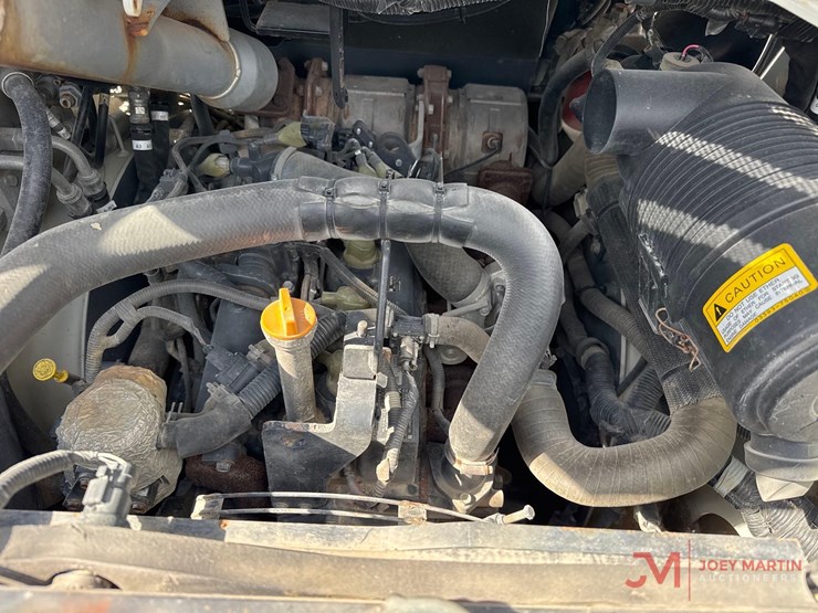 2021-takeuchi-tl8r2-image-11