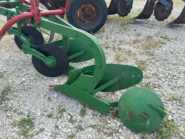 oliver-two-bottom-plow-image-19
