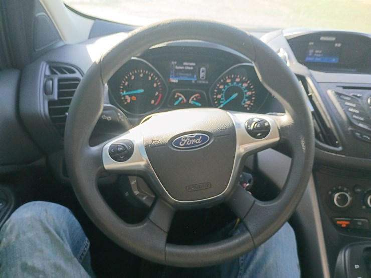 2016-ford-escape-image-52