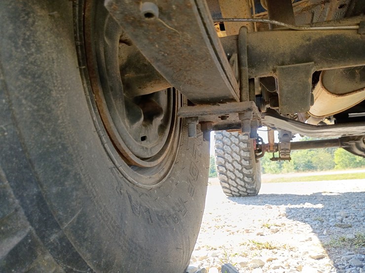 1995-jeep-wrangler-image-68