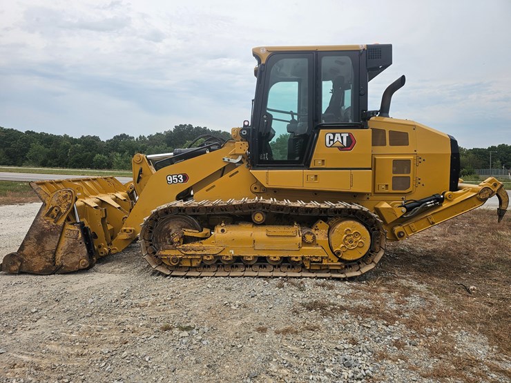 2023-caterpillar-953-image-6
