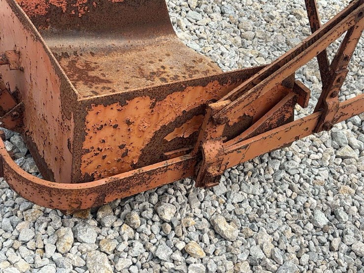 allis-chalmers-coupler-dirt-scoop-image-15