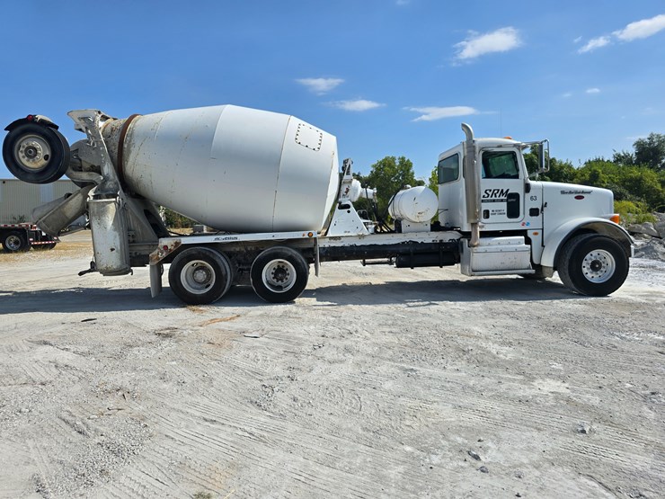 2014-peterbilt-365-image-36