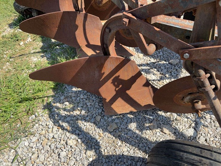 3-bottom-trip-plow-image-17