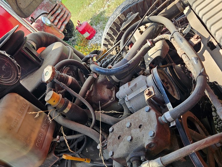 1983-ford-c800-image-22