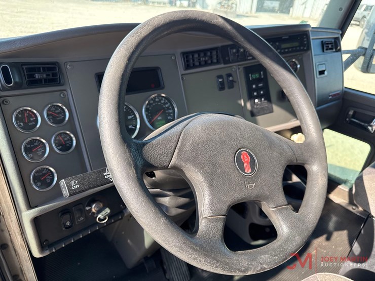 2013-kenworth-t370-image-20