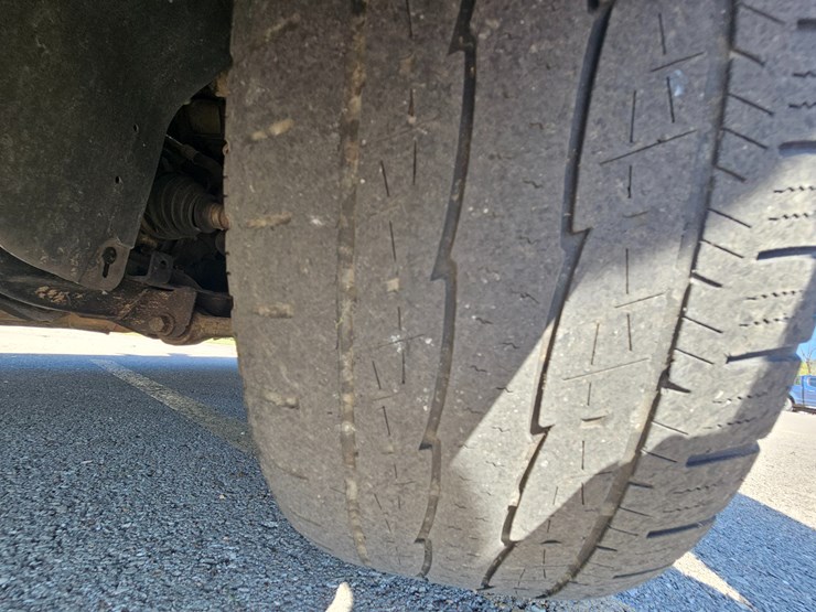 2017-ford-explorer-image-58