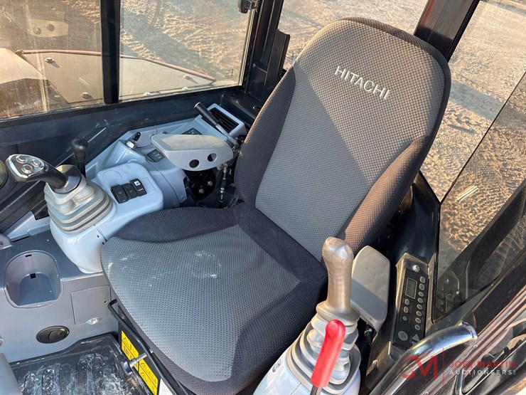hitachi-zx55u-5a-image-22