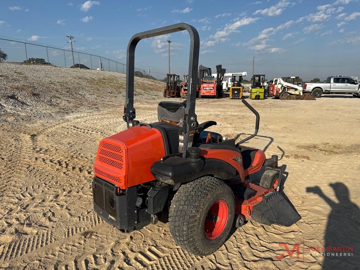 kubota-zg327-image-2