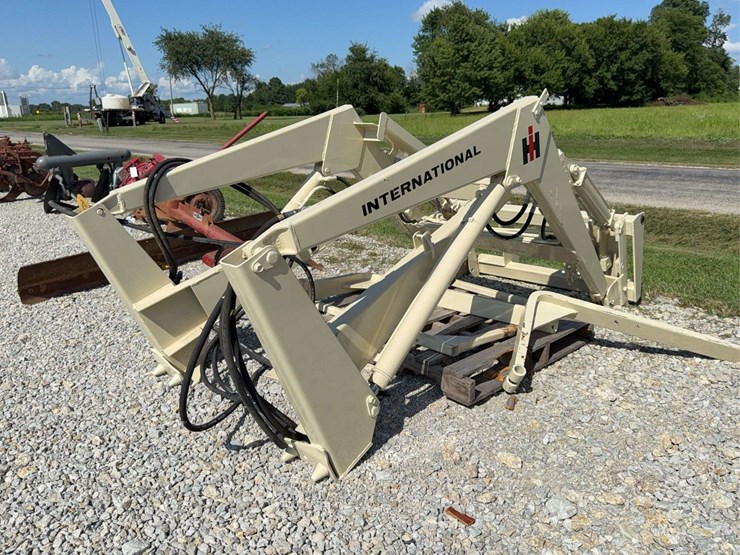 international-loader-image-10