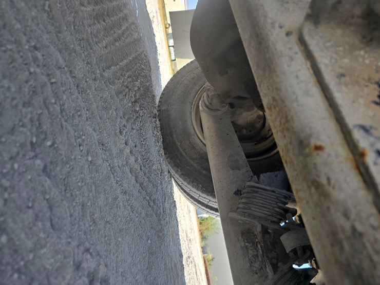 2014-peterbilt-365-image-110