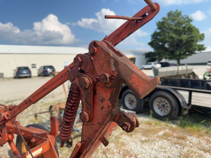 case-four-bottom-plow-image-18
