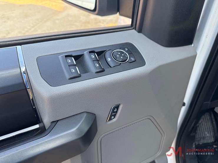 2017-ford-f150-xlt-image-13