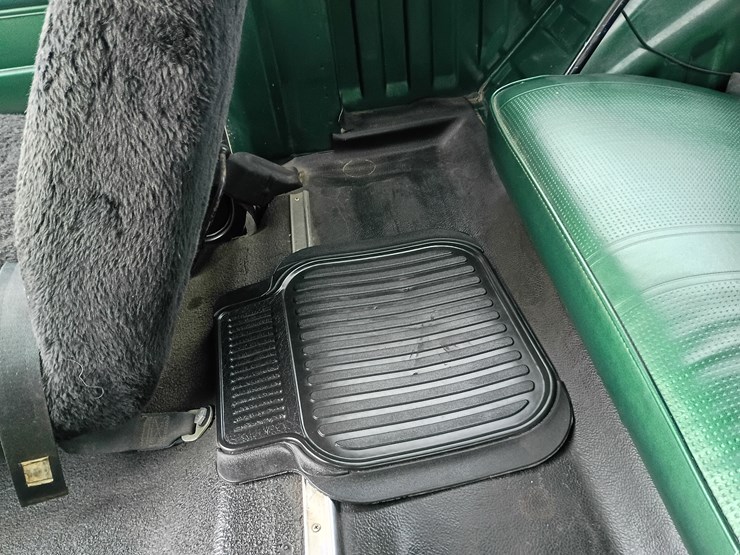 1976-dodge-ram-charger-image-54