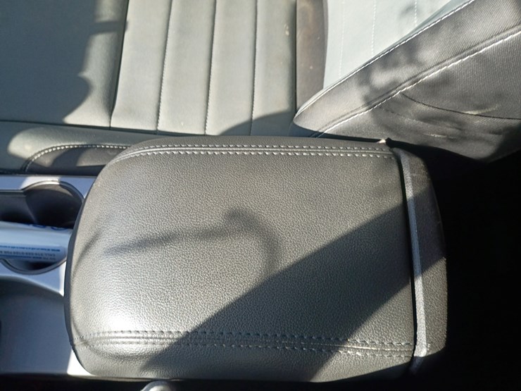 2016-ford-escape-image-48