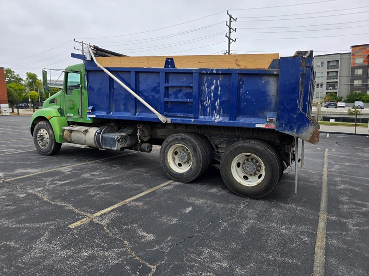 2016-kenworth-t370-image-12