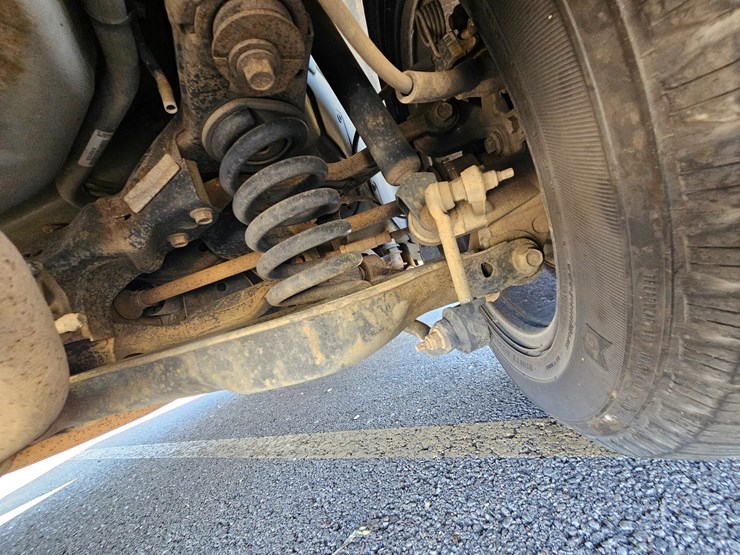 2014-ford-explorer-image-52