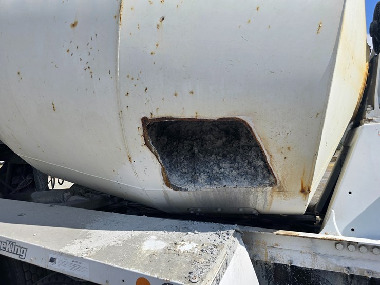 2014-peterbilt-365-image-105